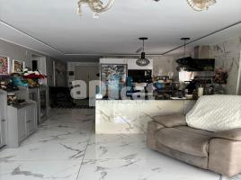 Piso, 77.00 m², cerca de bus y tren, Calle de Berlín