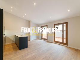 Lloguer àtic, 130.00 m², prop de bus i tren, seminou