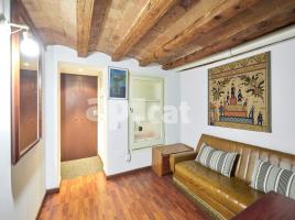 Pis, 74.00 m², prop de bus i tren