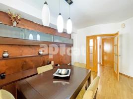 Casa (unifamiliar aislada), 151.00 m², cerca de bus y tren