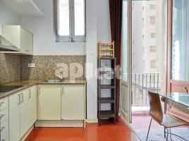 Flat, 50.00 m², close to bus and metro