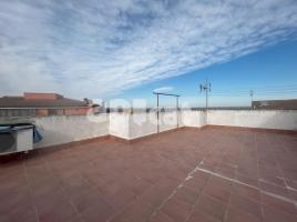 Piso, 101.00 m², cerca de bus y tren