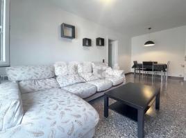 Piso, 101.00 m², cerca de bus y tren
