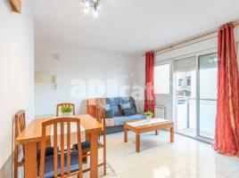 Pis, 66.00 m², حافلة قرب والقطار, جديد تقريبا, Calle Pujades, 56