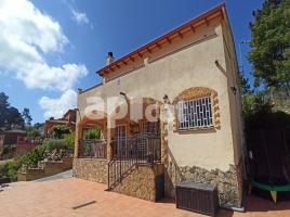 Houses (villa / tower), 231.00 m², almost new