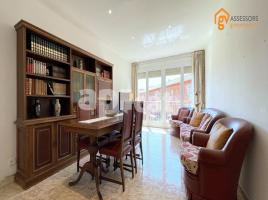 Pis, 84.00 m², حافلة قرب والقطار, DR. PI I MOLIST