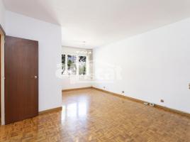 Квартиры, 103.00 m², pядом автобусный и железнодорожный, Travesía Travessera de Gràcia
