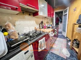 Pis, 60.00 m², in der Nähe von Bus-und U-Bahn, Calle de Fluvià