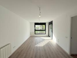 Flat, 83.00 m², almost new
