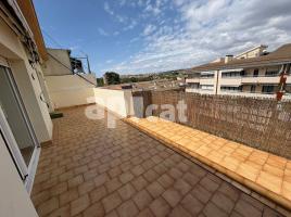 Àtic, 95.00 m², 附近的公共汽車和火車