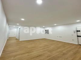 Pis, 65.00 m², على مقربة من الحافلات والمترو