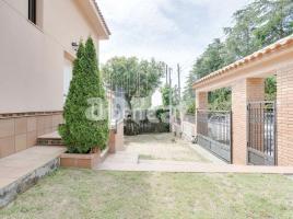  (unifamiliar adossada), 209 m², fast neu, Zona