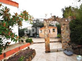 Casa (unifamiliar adossada), 246 m², Zona