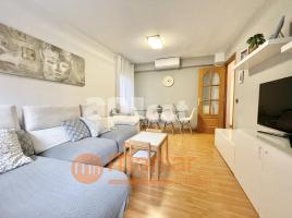 Pis, 72.00 m², حافلة قرب والقطار, Calle de Guipúscoa