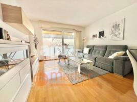 Pis, 96.00 m², 附近的公共汽車和火車, Calle del Gasòmetre