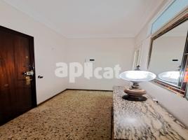 в аренду в чердак, 100.00 m², Calle de la Marina