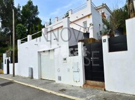  (xalet / torre), 221.00 m²