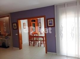 Casa (unifamiliar adosada), 242.00 m²