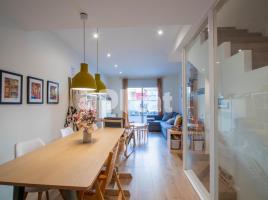 Casa (unifamiliar adosada), 185.00 m², cerca de bus y tren, seminuevo