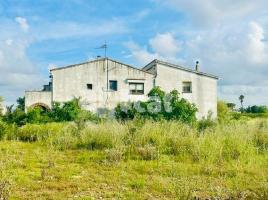  (casa rural), 673.00 m², 附近的公共汽車和火車