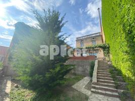 дома (особняк), 418.00 m², pядом автобусный и железнодорожный
