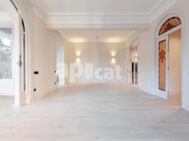 Квартиры, 270.00 m², Рядом с автобусом и метро
