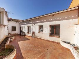 Casa (unifamiliar adossada), 294 m², Zona