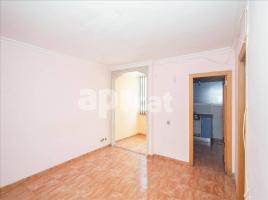Flat, 61.00 m², near bus and train