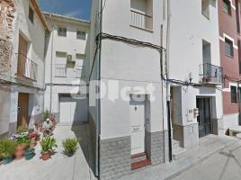 Casa (unifamiliar aislada), 212.00 m², cerca de bus y tren