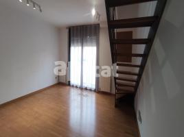Duplex, 166.00 m², near bus and train, almost new
