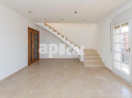 Dúplex, 114.00 m², près de bus et de train, Travesía Travessia del Lledoner
