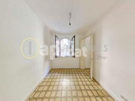 Piso, 83.00 m², cerca bus y metro