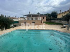 Casa (chalet / torre), 301.00 m², seminuevo, Calle Puigsacalm