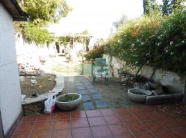 Houses (terraced house), 170.00 m², near bus and train