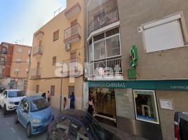 Pis, 76.00 m², حافلة قرب والقطار