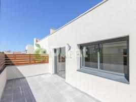 Àtic, 96.00 m², près de bus et de train, presque neuf