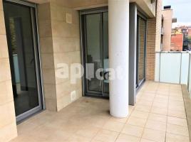 Pis, 68.00 m², presque neuf