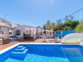 Casa (chalet / torre), 150.00 m², Calle Montseny, 118