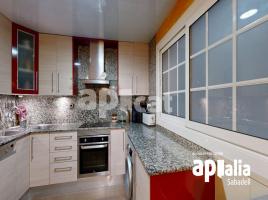 Flat, 91.00 m², near bus and train