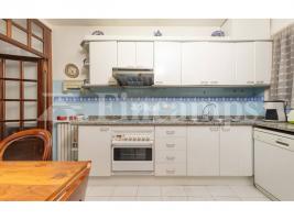 Unifamiliar aïllada, 214.00 m²