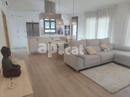 Casa (unifamiliar aislada), 199.00 m², cerca de bus y tren, seminuevo, La Batlloria