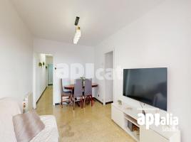 Piso, 79.00 m², cerca de bus y tren, CENTRO