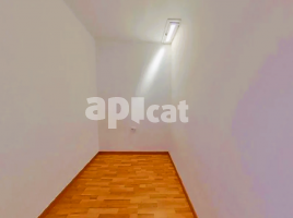 Pis, 82.00 m², in der Nähe von Bus und Bahn, Calle de Mossèn Àngel Rodamilans, 70