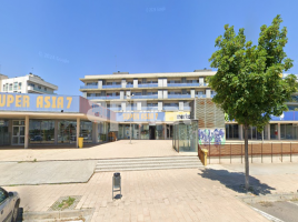 Pis, 56.00 m², 附近的公共汽車和火車, Calle de Pere de Cabrera, 12