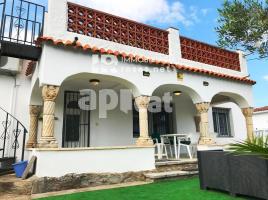 Casa (unifamiliar adossada), 131 m², Zona