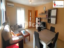 квартира, 90.78 m², pядом автобусный и железнодорожный, почти новый