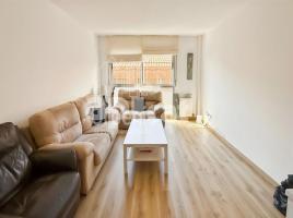 Piso, 84 m², seminuevo, Zona