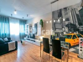 Pis, 87 m², جديد تقريبا, Zona