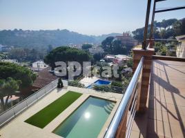 Casa (xalet / torre), 358.00 m², seminou