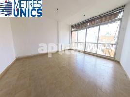 Pis, 77.00 m², près de bus et de train, Calle de Sant Pere